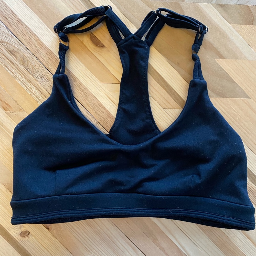 Bombshell strappy sports bra